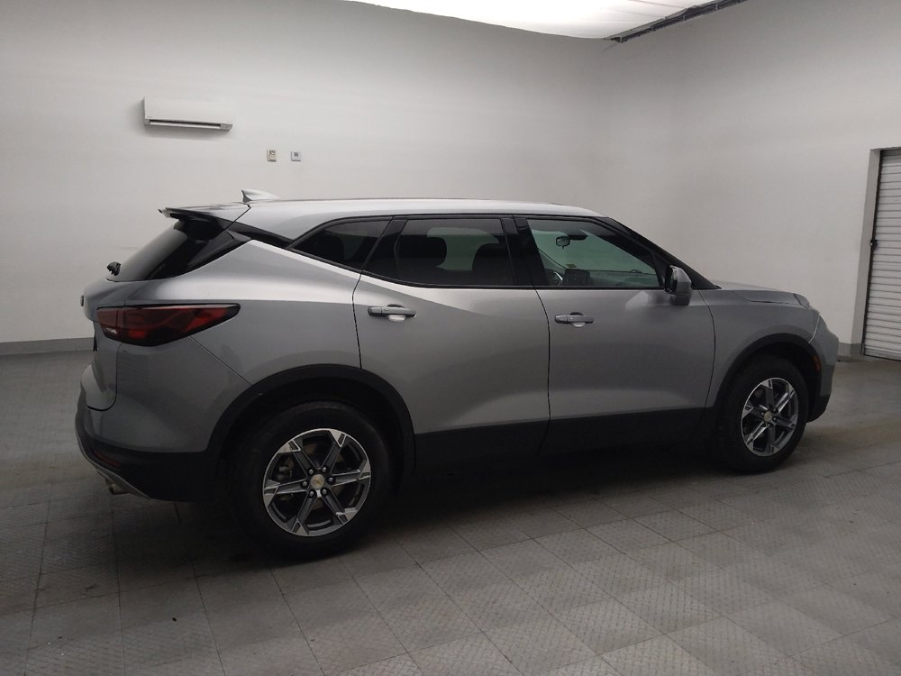 Used 2025 Chevrolet Blazer LT FWD image 10