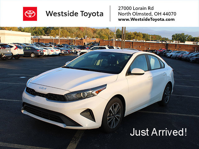 Used 2022 Kia Forte LXS FWD image 1