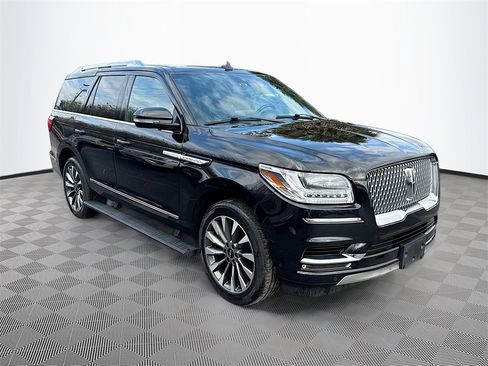 Used 2021 Lincoln Navigator Reserve image 4