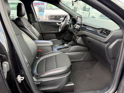 Used 2025 Ford Escape ST-Line image 22