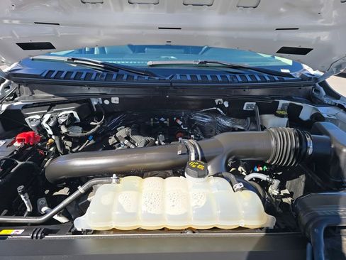 Used 2024 Ford Expedition Max XLT image 22