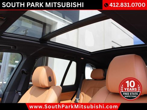Used 2022 BMW X5 xDrive40i w/ Premium Package AWD/4WD image 25