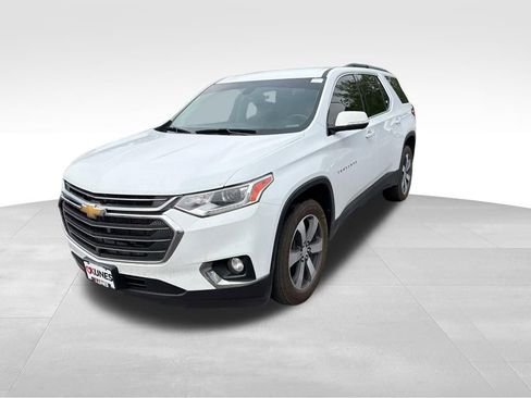 Used 2020 Chevrolet Traverse LT w/ LT Premium Package FWD image 5