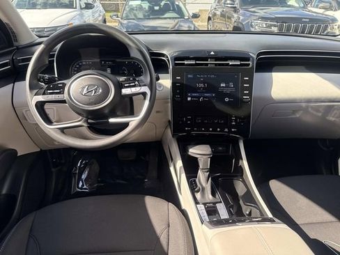 Certified 2024 Hyundai Tucson SEL image 17
