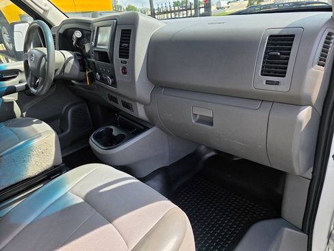 Used 2020 Nissan NV 2500 S RWD image 20