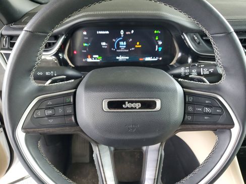 Used 2024 Jeep Grand Cherokee Limited 4xe AWD/4WD image 22