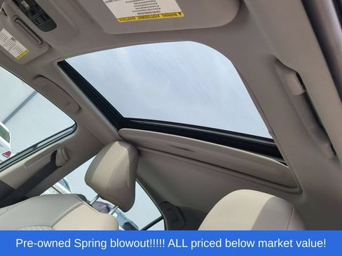 Used 2022 Toyota Camry SE w/ Convenience Package FWD image 25