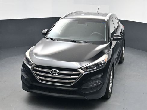 Used 2016 Hyundai Tucson SE w/ Option Group 02 image 9