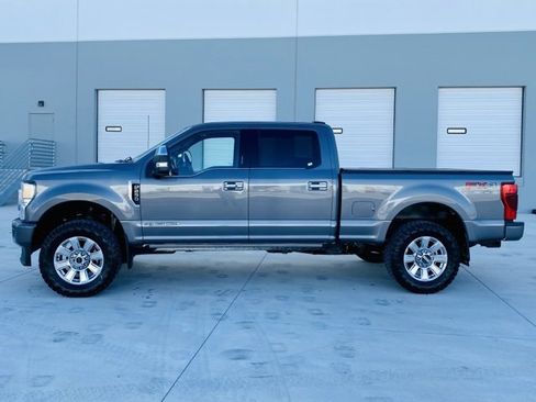 Used 2022 Ford F250 Platinum w/ FX4 Off-Road Package image 8