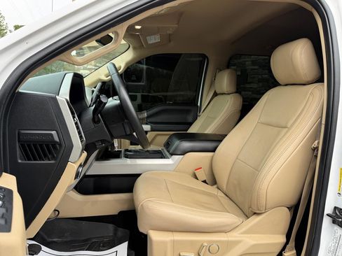 Used 2019 Ford F250 Lariat w/ Chrome Package image 10