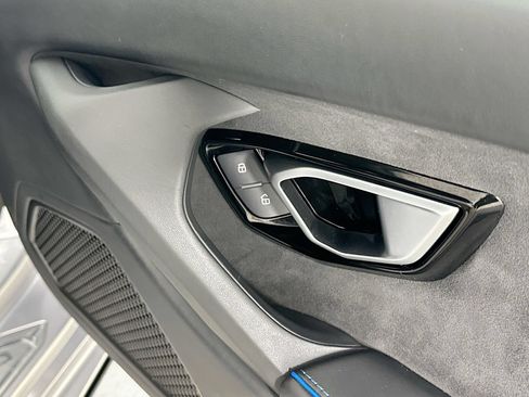 Used 2023 Lamborghini Huracan EVO RWD image 67