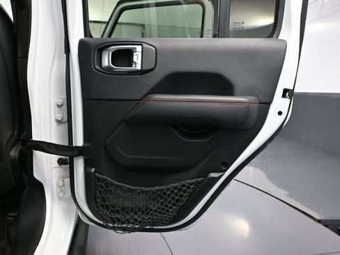 Used 2019 Jeep Wrangler Unlimited Rubicon AWD/4WD image 42