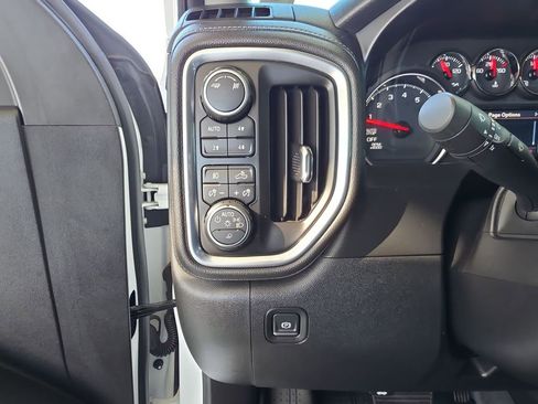 Used 2019 Chevrolet Silverado 1500 LT Trail Boss image 18