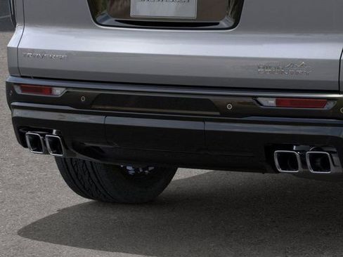 New 2026 Chevrolet Traverse High Country image 14