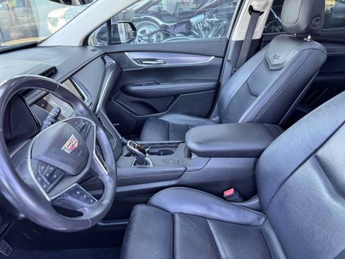 Used 2017 Cadillac XT5 Luxury w/ Driver Awareness Package FWD image 32