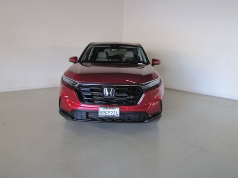 Used 2025 Honda CR-V EX image 2