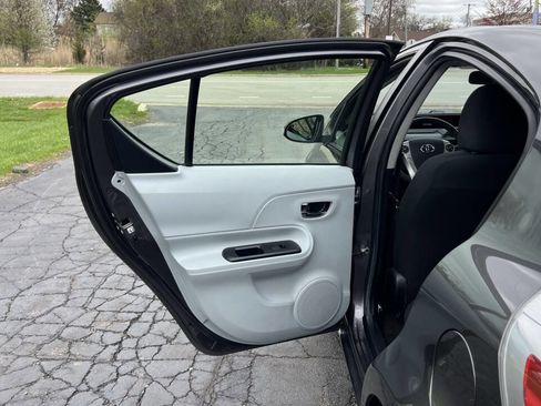 Used 2013 Toyota Prius C Three image 32