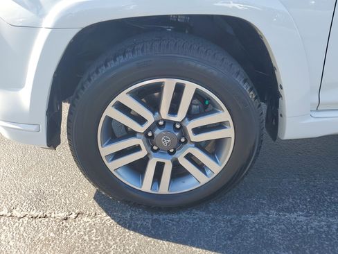 Used 2024 Toyota 4Runner TRD Sport image 5