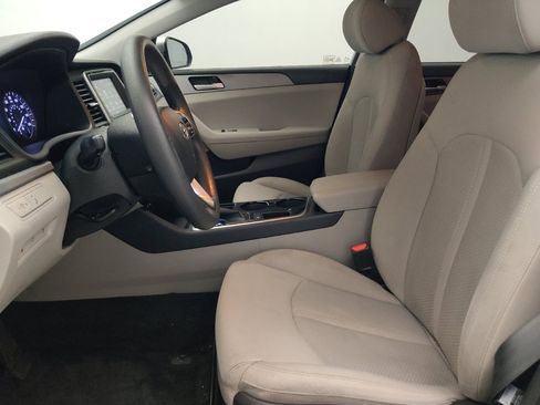 Used 2019 Hyundai Sonata SE FWD image 17