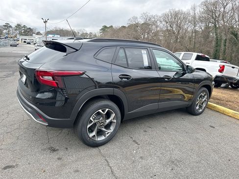 New 2026 Chevrolet Trax LT w/ Sunroof Package image 33
