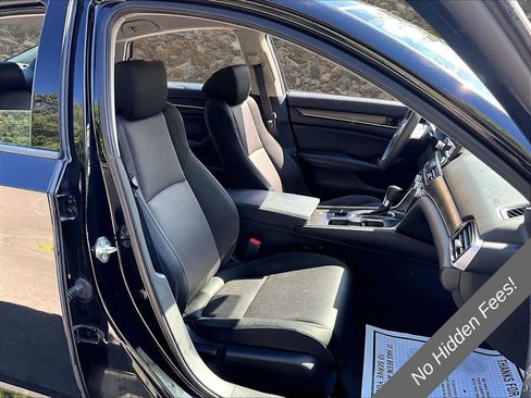 Used 2019 Honda Accord LX image 7