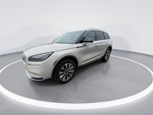 Used 2022 Lincoln Corsair Reserve w/ Elements Package image 4