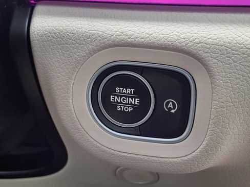 Used 2025 Mercedes-Benz GLS 450 4MATIC image 24