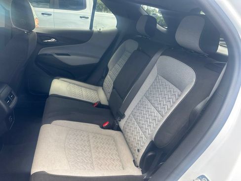 Used 2024 Chevrolet Equinox LS w/ LS Convenience Package FWD image 14
