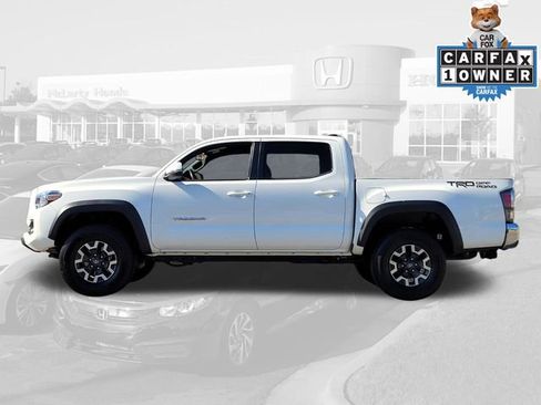 Used 2023 Toyota Tacoma TRD Off-Road image 2