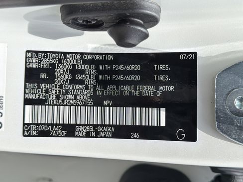 Used 2021 Toyota 4Runner Limited AWD/4WD image 32