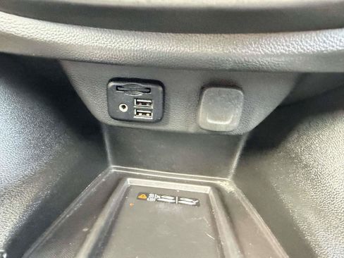 Used 2023 Chevrolet Traverse LT w/ LT Premium Package AWD/4WD image 25