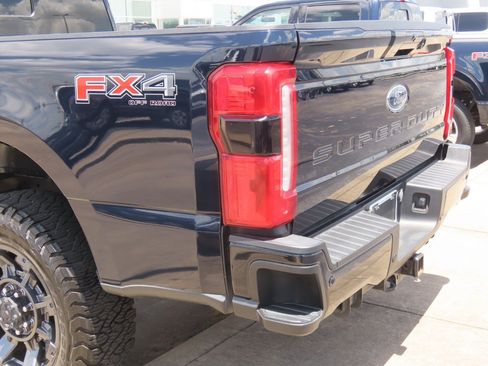 Used 2023 Ford F250 Lariat w/ Lariat Ultimate Package AWD/4WD image 15