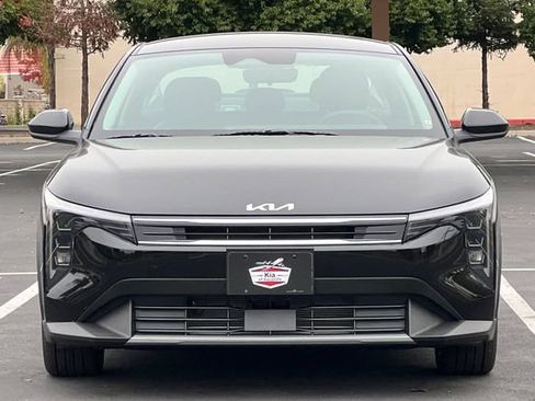 New 2025 Kia K4 EX image 9