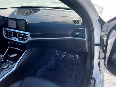 Used 2019 BMW 330i Sedan image 17