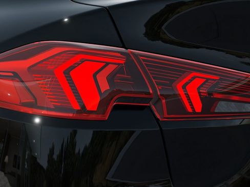 New 2026 BMW 228i w/ Technology Package FWD image 8