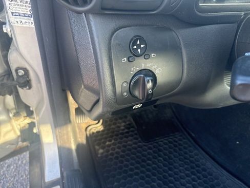 Used 2004 Mercedes-Benz C 320 4MATIC Sedan image 14