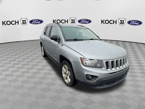 Used 2014 Jeep Compass Sport w/ Power Value Group image 3