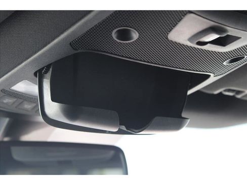 Used 2015 Ford F150 Platinum w/ Technology Package image 43