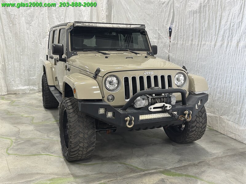 Used 2017 Jeep Wrangler Unlimited Sahara AWD/4WD image 30