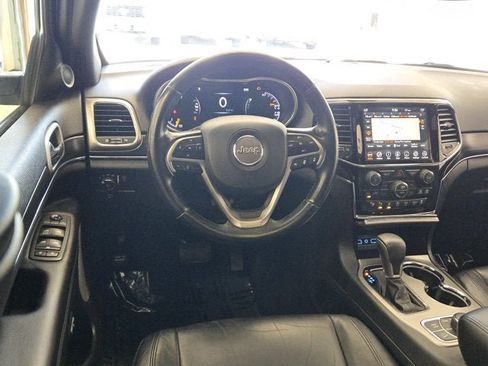 Used 2020 Jeep Grand Cherokee Limited AWD/4WD image 17