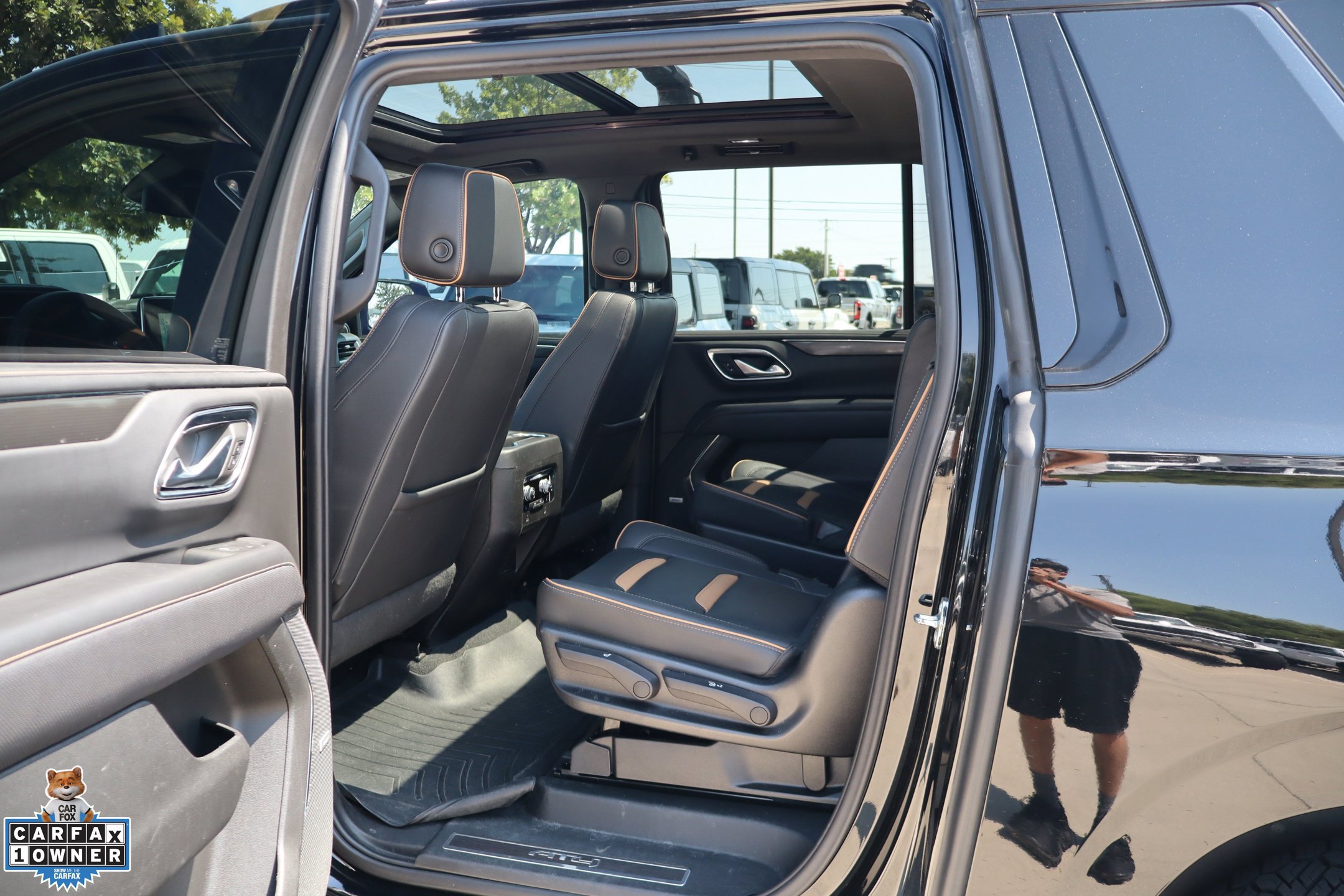 Used 2023 GMC Yukon XL AT4 AWD/4WD image 28