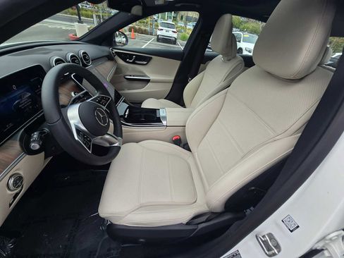 Used 2025 Mercedes-Benz C 300 4MATIC Sedan image 24