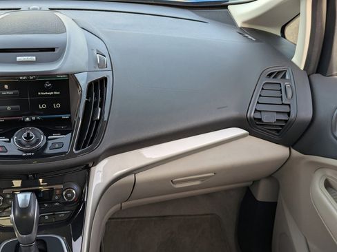 Used 2015 Ford C-MAX Energi SEL w/ Equipment Group 302A image 18