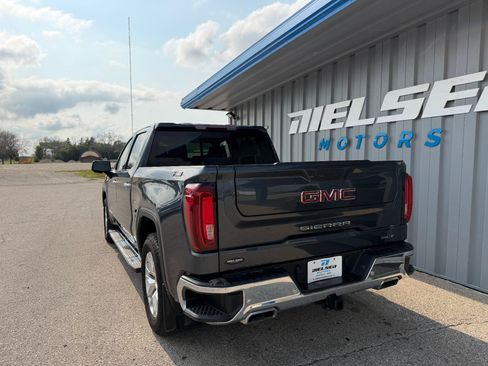 Used 2021 GMC Sierra 1500 SLT w/ SLT Premium Plus Package AWD/4WD image 10