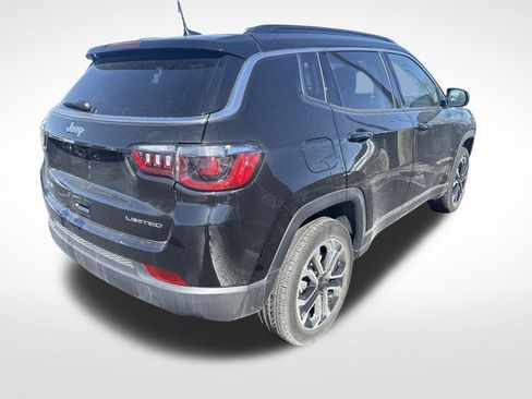Used 2022 Jeep Compass Limited image 2