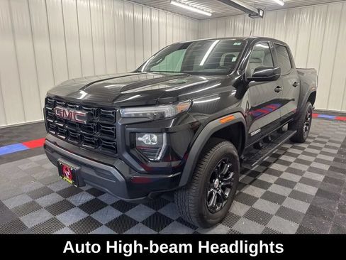 Used 2024 GMC Canyon Elevation AWD/4WD image 9