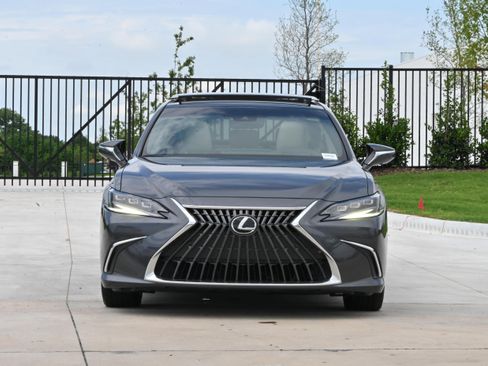 Used 2025 Lexus ES 350 Ultra Luxury w/ Accessory Package (Z2) FWD image 3
