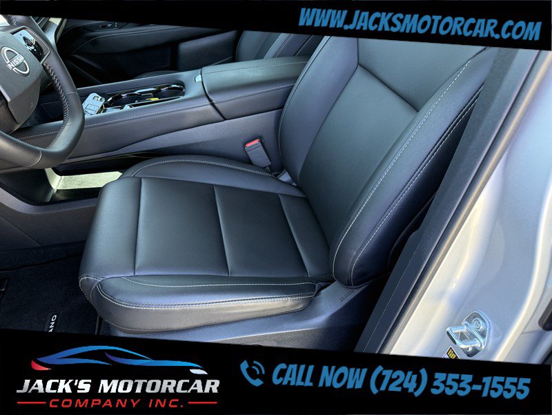 Used 2025 Nissan Murano SV AWD/4WD image 26
