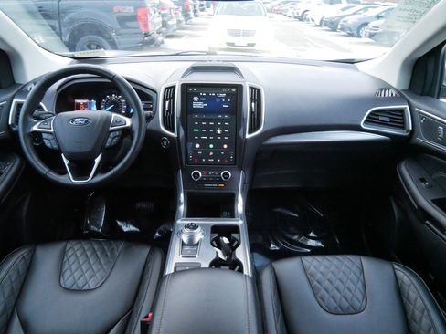 Certified 2024 Ford Edge Titanium image 10