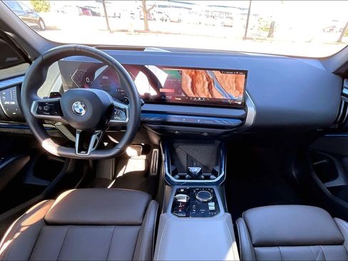 Used 2025 BMW X3 xDrive30i w/ Premium Package image 14